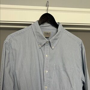 L.L. Bean Men's Light Blue Pin Striped Button Down Shirt